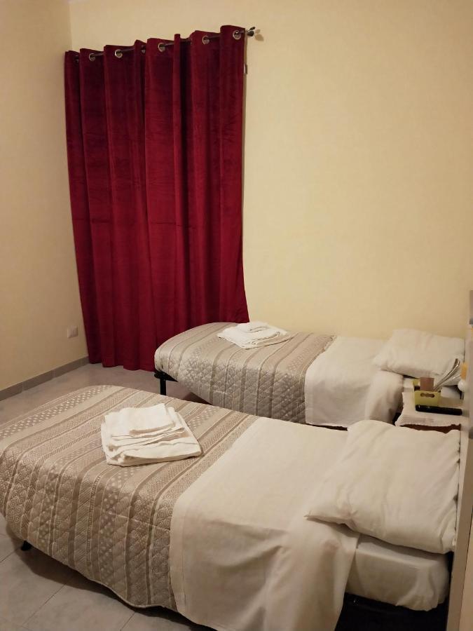 Isola Guest house Fiumicino